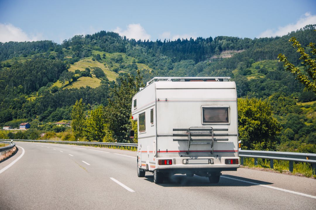 El Gobierno plantea un nuevo impuesto por usar la red viaria de carreteras. El Gobierno plantea un nuevo impuesto por usar la red viaria de carreteras.