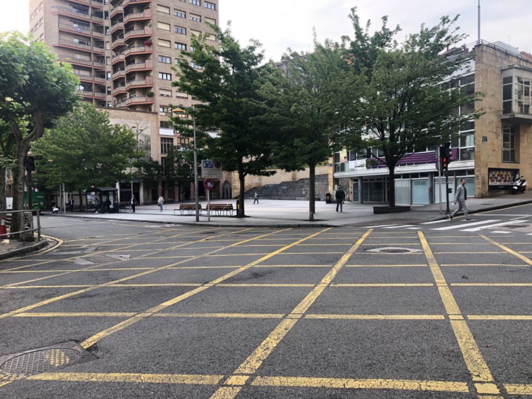 Imagen de la céntrica plaza de Unzaga de Eibar Imagen de la céntrica plaza de Unzaga de Eibar