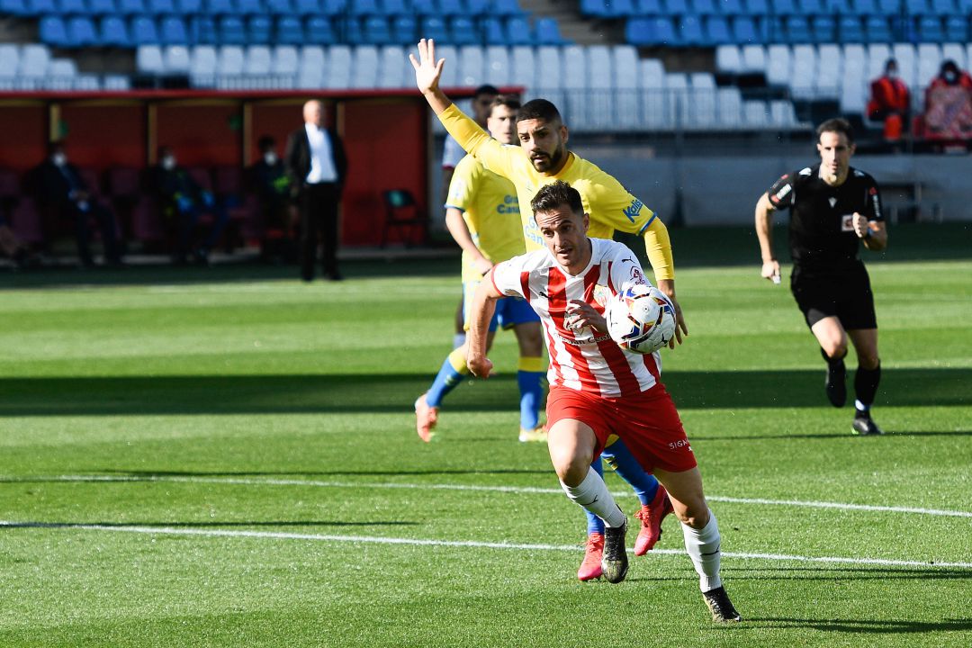 Juan Villar tira de experiencia para levantar al Almería. Juan Villar tira de experiencia para levantar al Almería.