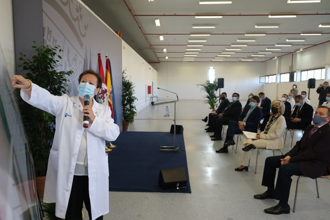 La gerente del Hospital, Antonia Pedraza, explica cómo quedará ese espacio cuando concluyan las obras La gerente del Hospital, Antonia Pedraza, explica cómo quedará ese espacio cuando concluyan las obras
