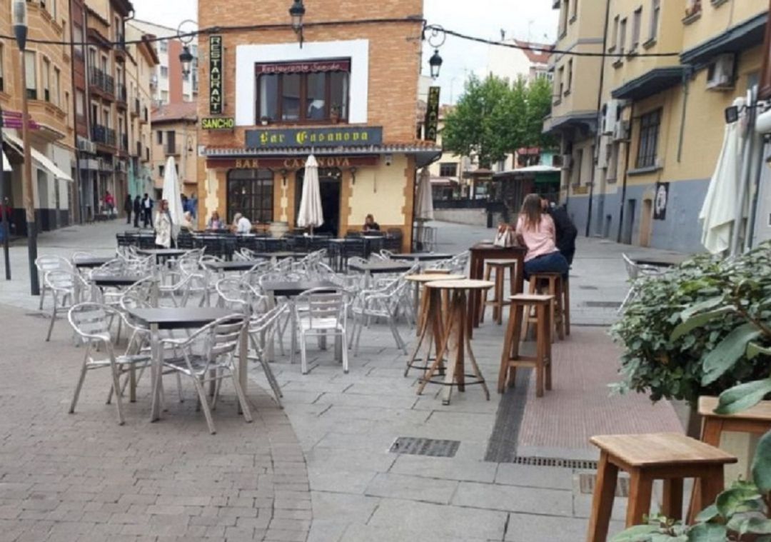 Los hosteleros podrán abrir hasta las 12 Los hosteleros podrán abrir hasta las 12