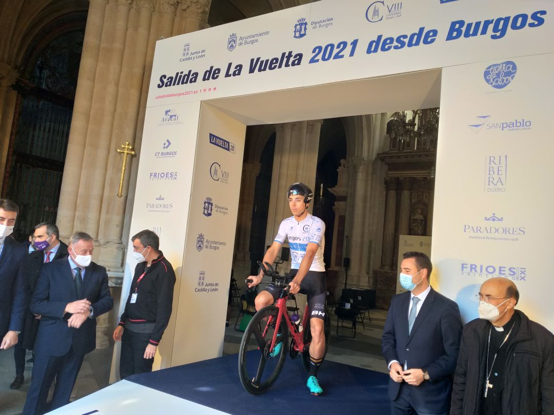 Imagen de archivo de la presentación de la salida de la Vuelta a España desde la Catedral Imagen de archivo de la presentación de la salida de la Vuelta a España desde la Catedral