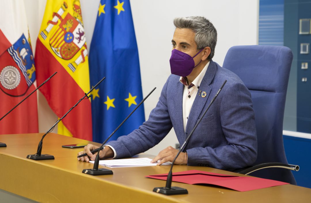 El vicepresiente del Gobierno, Pablo Zuloaga, durante la comparecencia de este jueves en la que ha anunciado los cambios en el plan de Cantabria. El vicepresiente del Gobierno, Pablo Zuloaga, durante la comparecencia de este jueves en la que ha anunciado los cambios en el plan de Cantabria.