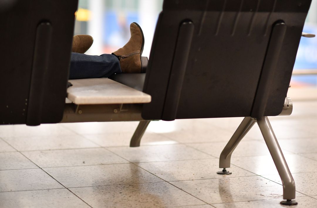 María llegó el día 3 de mayo por la tarde al aeropuerto de Londres Gatwick procedente de Valencia María llegó el día 3 de mayo por la tarde al aeropuerto de Londres Gatwick procedente de Valencia