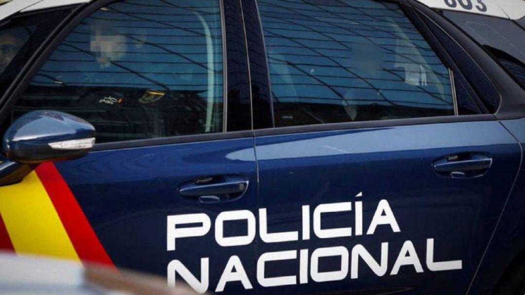 Un vehículo de Policía Nacional. Un vehículo de Policía Nacional.