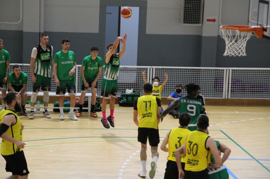 El Club Baloncesto Ilicitano en un partido de esta temporada El Club Baloncesto Ilicitano en un partido de esta temporada