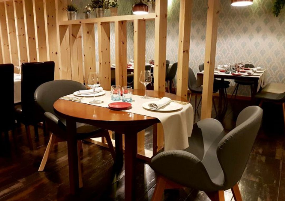 Imagen de archivo del interior de un restaurante Imagen de archivo del interior de un restaurante