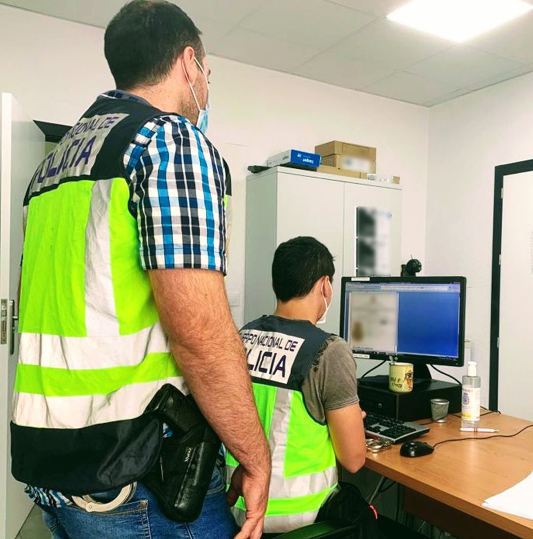 Investigadores de la Policía Nacional Investigadores de la Policía Nacional