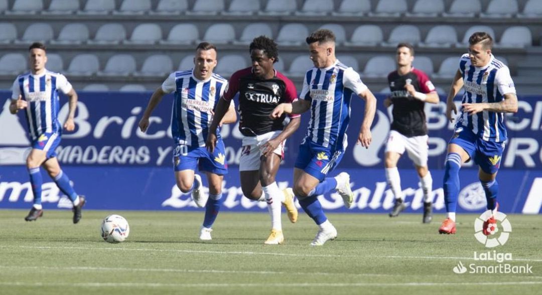 La Deportiva no encontró el camino para superar al Albacete Balompie La Deportiva no encontró el camino para superar al Albacete Balompie