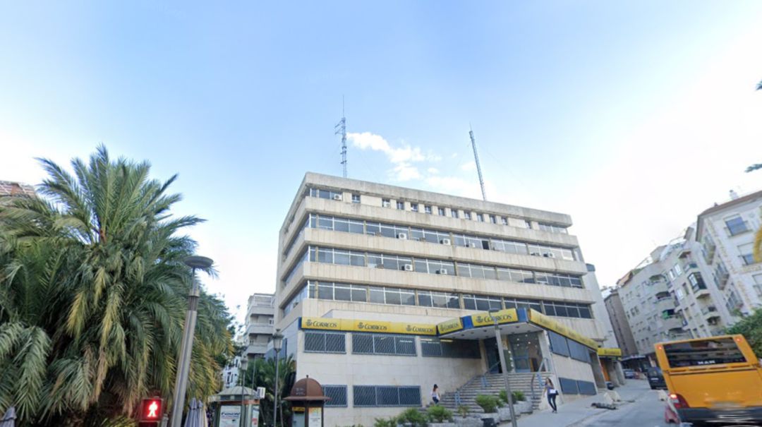 Oficina principal de Correos en Jaén. Oficina principal de Correos en Jaén.