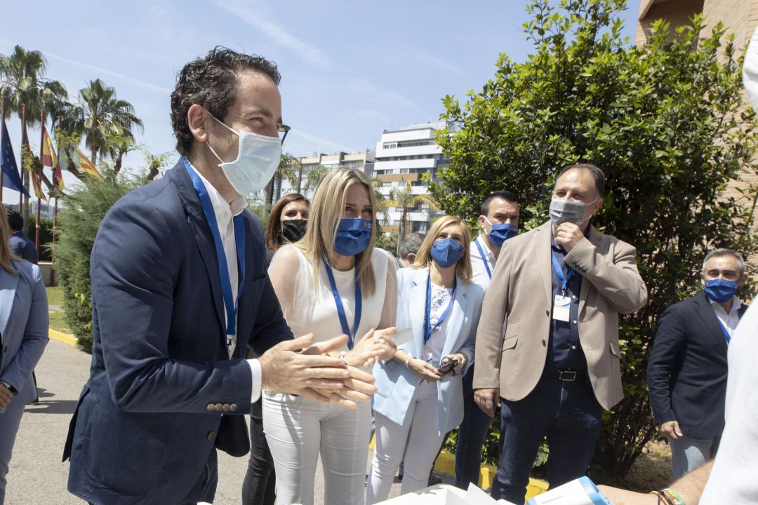 El secretario de Organización del PP, Teodoro García Egea (d), y la nueva presidenta del Partido Popular en Castellón, Marta Barrachina (i), a su llegada al XV Congreso Provincial del PPCS El secretario de Organización del PP, Teodoro García Egea (d), y la nueva presidenta del Partido Popular en Castellón, Marta Barrachina (i), a su llegada al XV Congreso Provincial del PPCS
