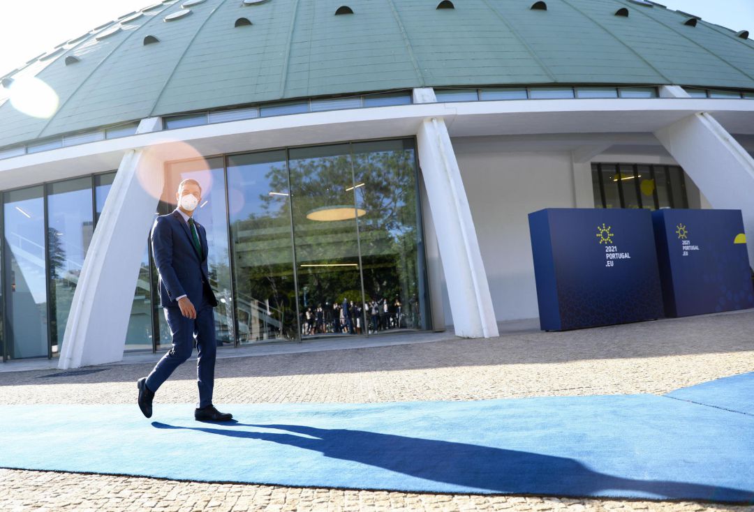 Pedro Sánchez, durante la cumbre de Oporto Pedro Sánchez, durante la cumbre de Oporto
