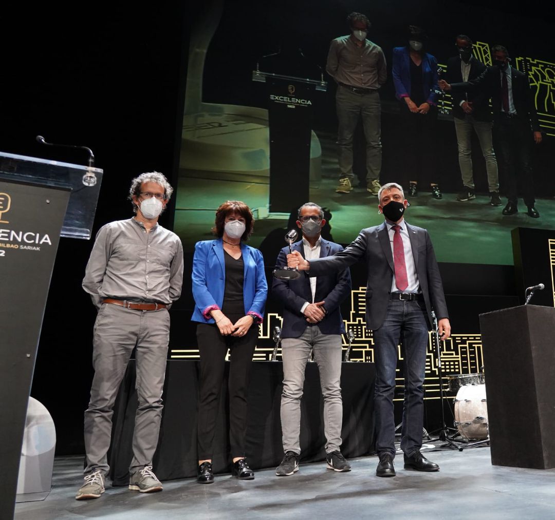 Equipo de investigadores premiados Equipo de investigadores premiados