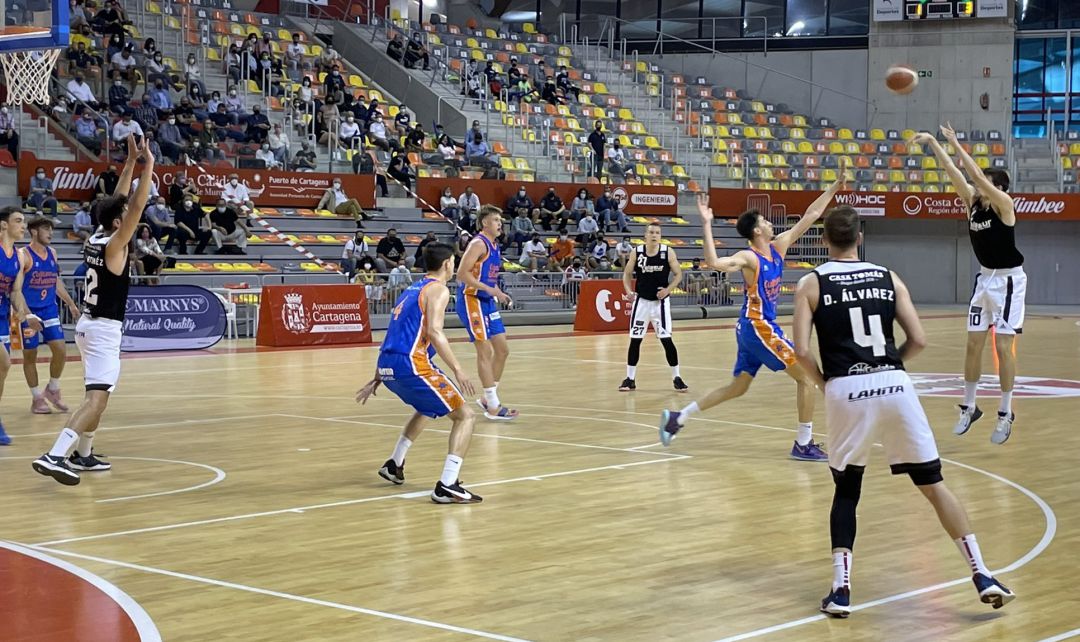 Imagen del partido del sábado ante el filial de Valencia Basket Imagen del partido del sábado ante el filial de Valencia Basket