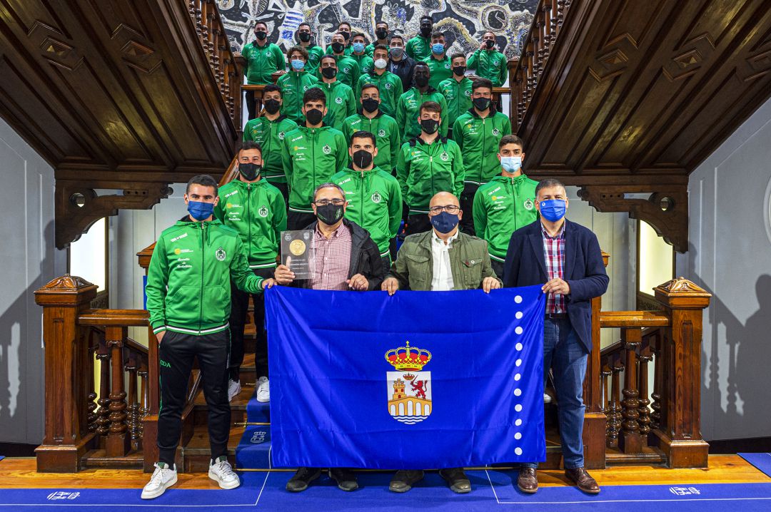 Recepción no Pazo provincial ao Club Deportivo Arenteiro, campión da terceira división Recepción no Pazo provincial ao Club Deportivo Arenteiro, campión da terceira división