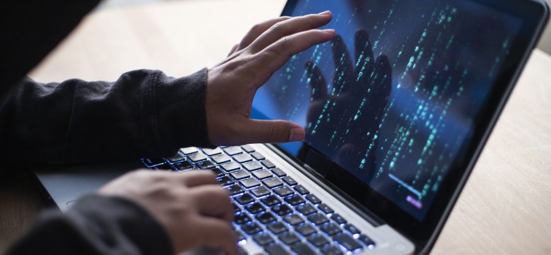 El ciberataque que ha afectado a la web municipal de Fuenlabrada se ha realizado a los servidores de la empresa ASAC Comunicaciones, donde está alojada esta web, y afecta a numerosas instituciones públicas. El ciberataque que ha afectado a la web municipal de Fuenlabrada se ha realizado a los servidores de la empresa ASAC Comunicaciones, donde está alojada esta web, y afecta a numerosas instituciones públicas.