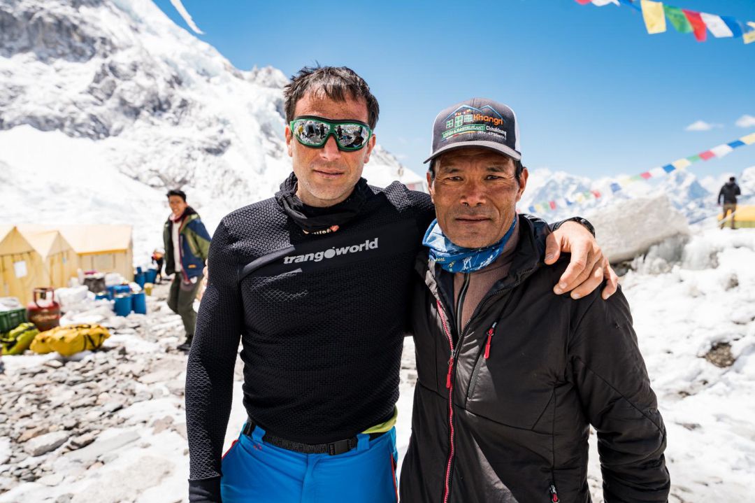 Txikon en el Campamento Base Txikon en el Campamento Base