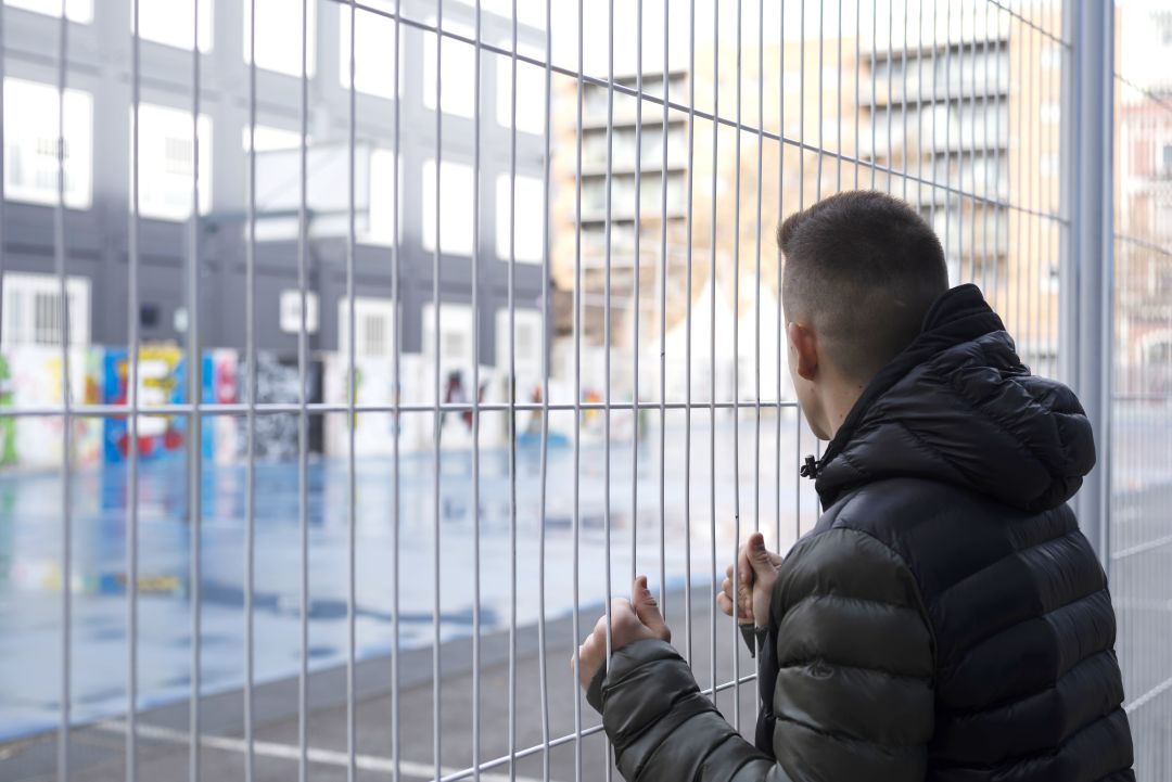 Cerca de 900 jóvenes inmigrantes están en situación de desamparo en Euskadi Cerca de 900 jóvenes inmigrantes están en situación de desamparo en Euskadi