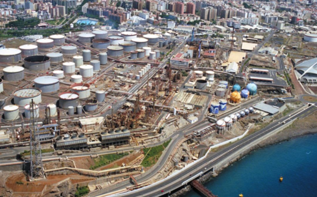 Refinería de Santa Cruz de Tenerife Refinería de Santa Cruz de Tenerife