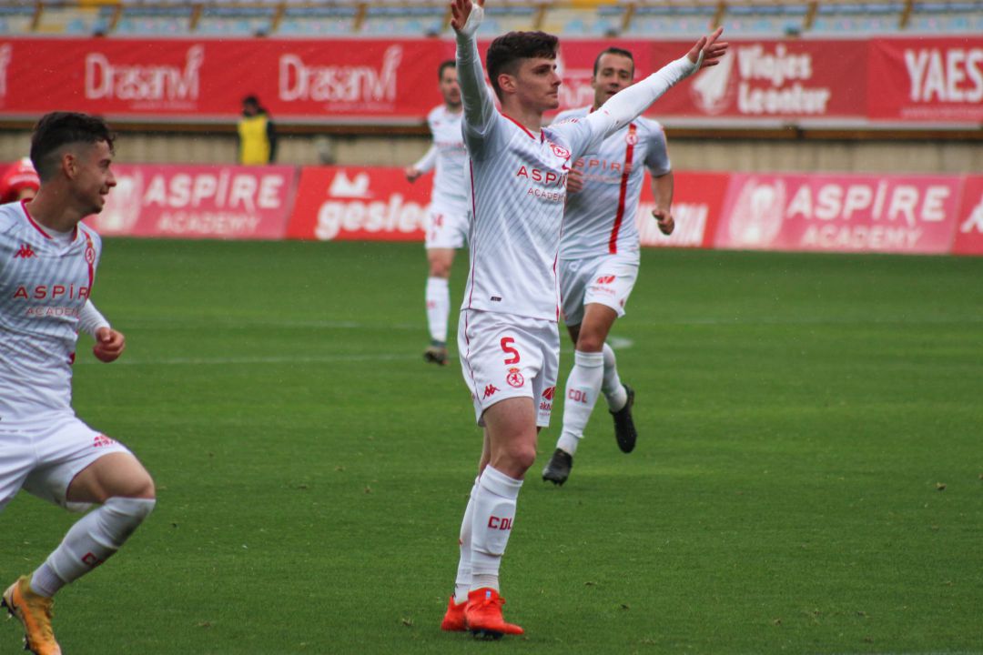 Montes celebró su primer gol con la Cultural en lo que pudo ser su despedida Montes celebró su primer gol con la Cultural en lo que pudo ser su despedida