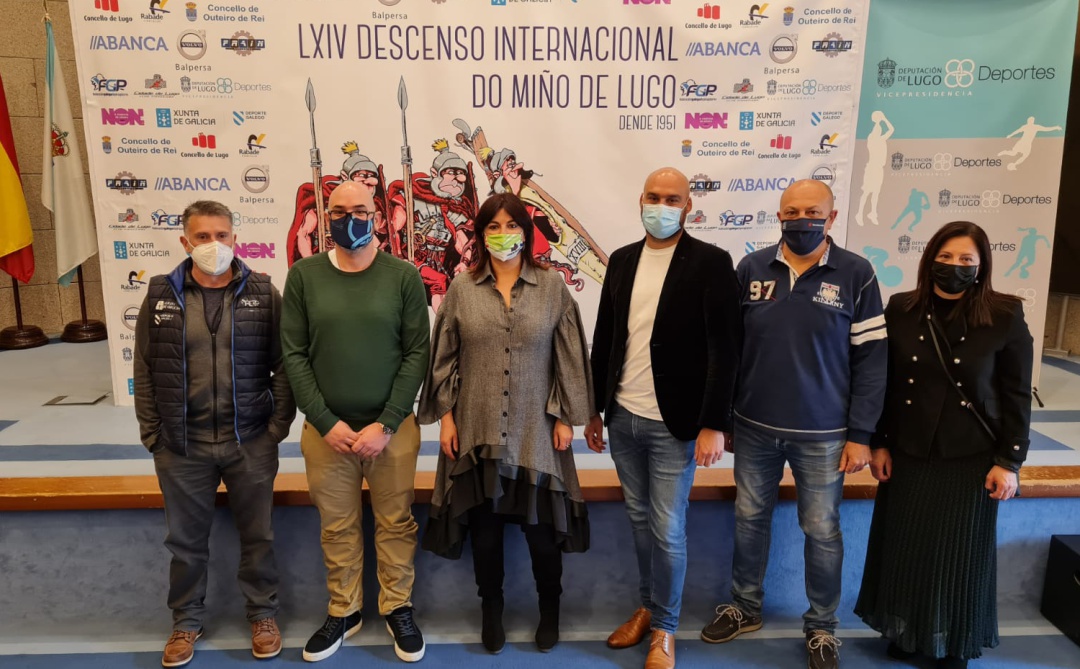De izquierda a derecha: Alfredo Bea (Presidente de la Federación Gallega de Piragüismo), Efrén Castro (Deputado Provincial de Deportes), Ángela Prado Herbón (Presidenta Club Piragüismo Cidade de Lugo), Mauricio Repetto (Concelleiro Deportes Lugo), Manuel Otero (Xefe Provincial de Deportes da Xunta de Galicia), Pilar Méndez (Concelleira Deportesde Rábade) De izquierda a derecha: Alfredo Bea (Presidente de la Federación Gallega de Piragüismo), Efrén Castro (Deputado Provincial de Deportes), Ángela Prado Herbón (Presidenta Club Piragüismo Cidade de Lugo), Mauricio Repetto (Concelleiro Deportes Lugo), Manuel Otero (Xefe Provincial de Deportes da Xunta de Galicia), Pilar Méndez (Concelleira Deportesde Rábade)