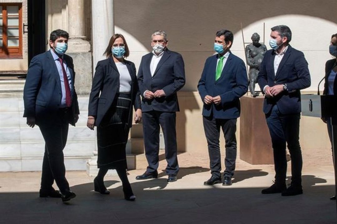 El presidente de Murcia, Fernando López Miras y la vicepresidenta Isabel Franco El presidente de Murcia, Fernando López Miras y la vicepresidenta Isabel Franco