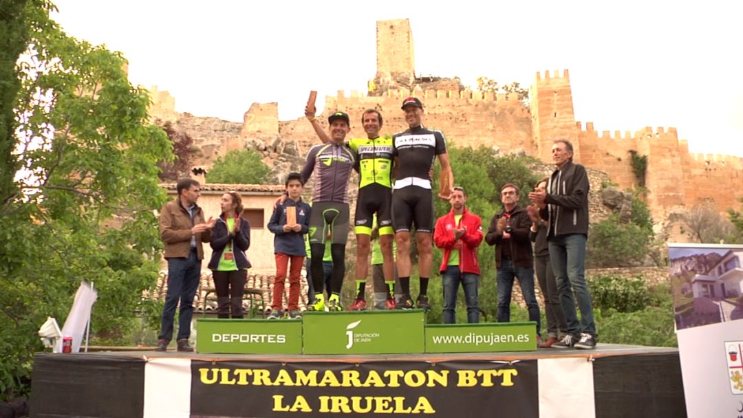 Podium Ultramaraton BTT en 2019 con el castillo de La iruela como fondo Podium Ultramaraton BTT en 2019 con el castillo de La iruela como fondo