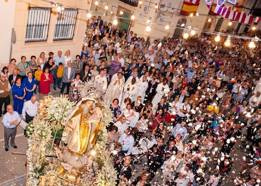 Procesión de la Virgen de las Mercedes antes de la pandemia Procesión de la Virgen de las Mercedes antes de la pandemia