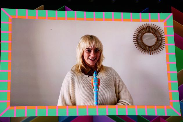 Billie Eilish, en el momento de recogida del premio. Billie Eilish, en el momento de recogida del premio.
