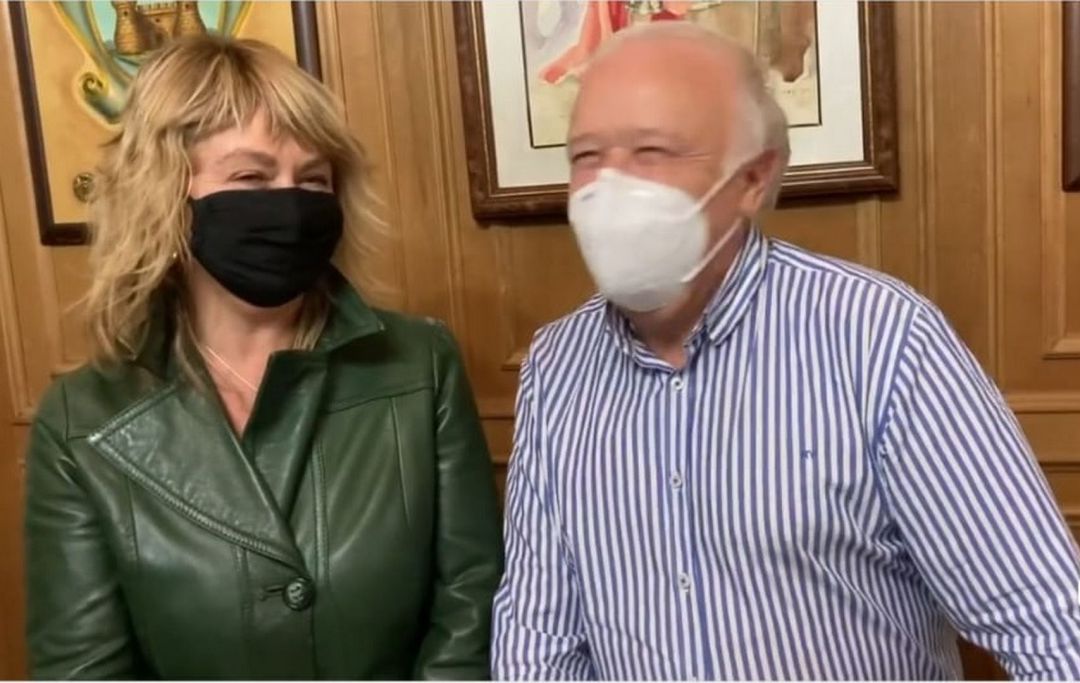 Carol Ortiz y Juan José Olcina tras la reunión telemática con la consellera de Sanidad Carol Ortiz y Juan José Olcina tras la reunión telemática con la consellera de Sanidad
