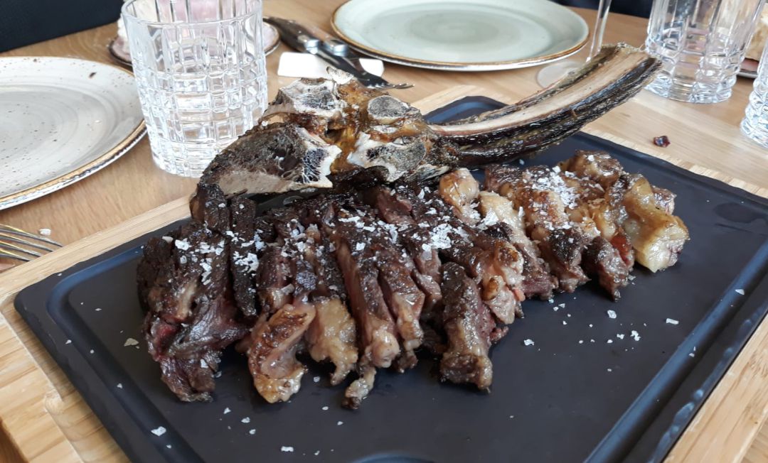 Uno de los platos que sirve el Pukkel Uno de los platos que sirve el Pukkel