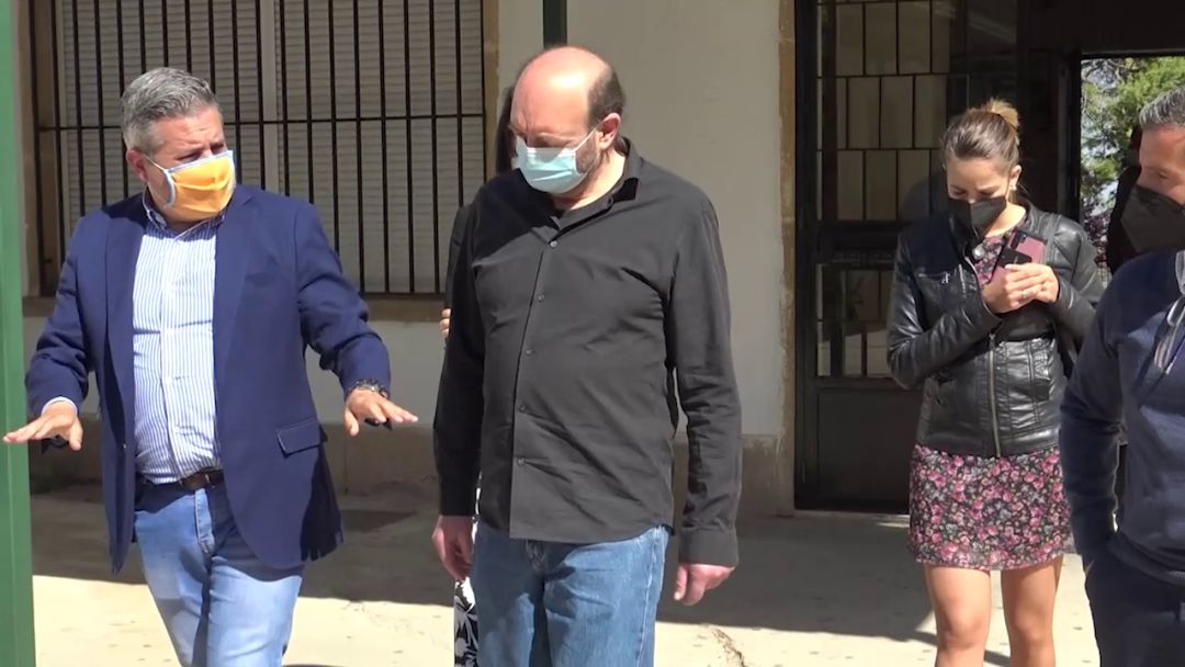 El delegado de Educacion y Deporte, Antonio Sutil en su visita a las obras del IES Castillo de la Yedra El delegado de Educacion y Deporte, Antonio Sutil en su visita a las obras del IES Castillo de la Yedra