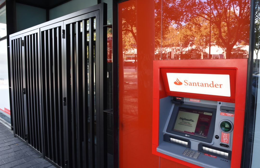 Así es la última estafa relacionada con el Banco Santander. Así es la última estafa relacionada con el Banco Santander.