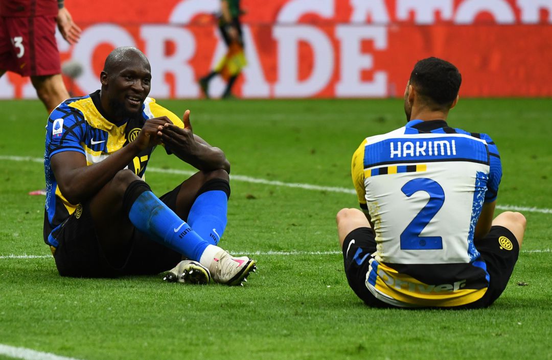 Celebración de Romelu Lukaku y Achraf Hakimi Celebración de Romelu Lukaku y Achraf Hakimi