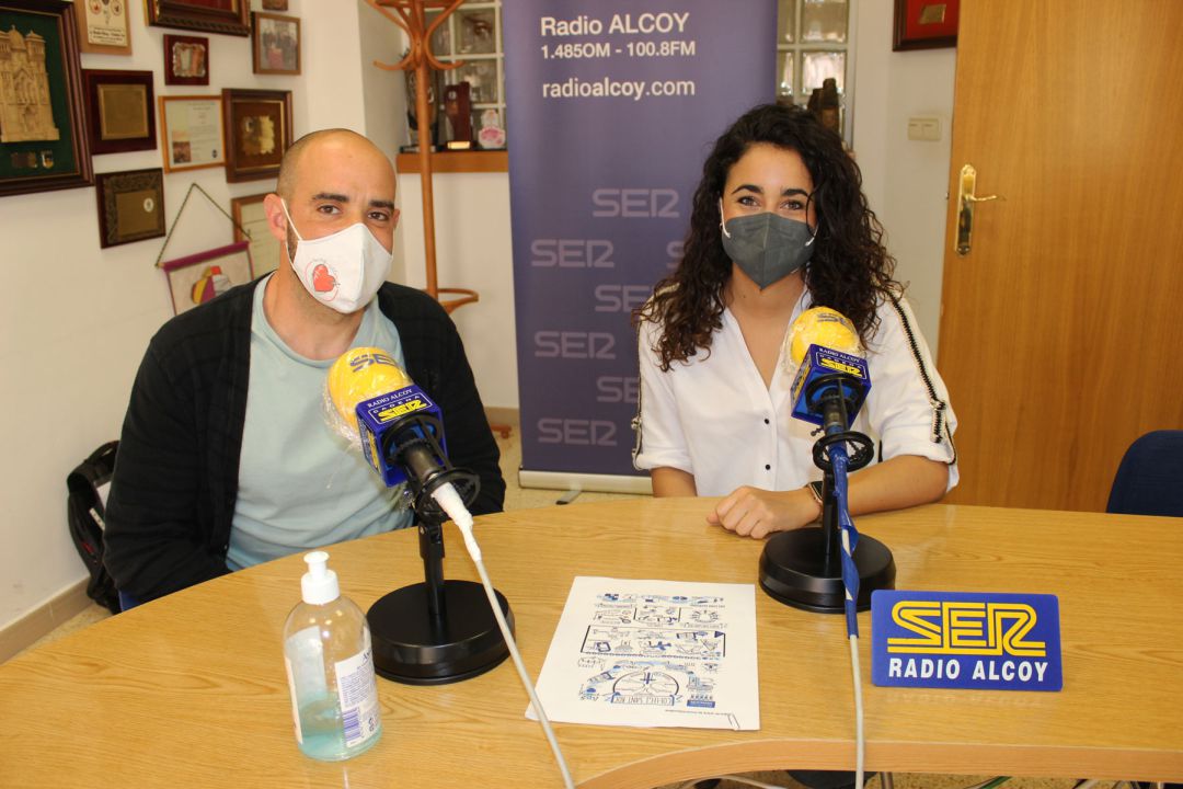 Juan Antonio Montes, director pedagógico de Primaria, y Lucía López, coordinadora de Innovación del centro Juan Antonio Montes, director pedagógico de Primaria, y Lucía López, coordinadora de Innovación del centro