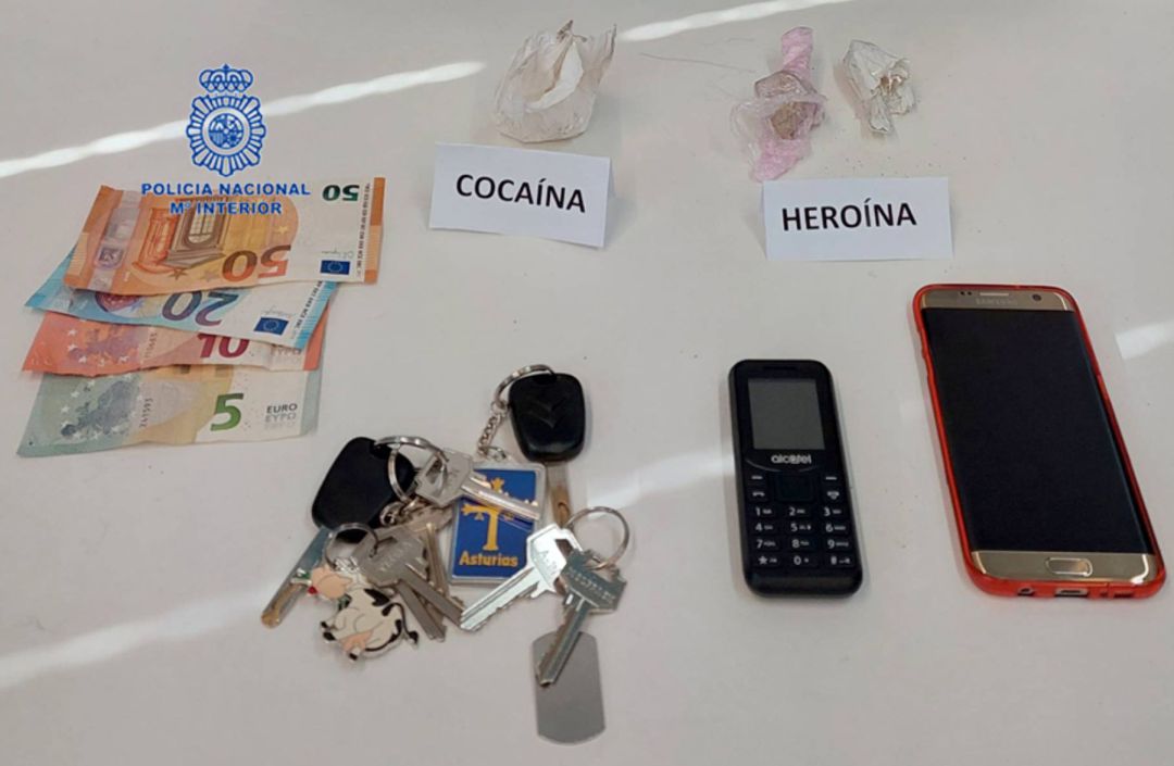 Efectos y sustancias incautadas por la policía nacional en la operación Efectos y sustancias incautadas por la policía nacional en la operación