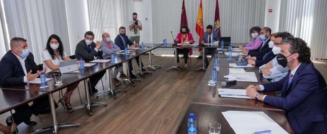 Reunión con el operador logístico Hamilton y Compañía Reunión con el operador logístico Hamilton y Compañía