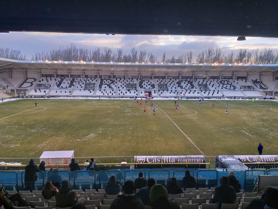 La Junta de Gobierno del Ayuntamiento ha aprobado la concesión demanial del Estadio de El Plantío al Burgos S.A.D. por un periodo de 40 años La Junta de Gobierno del Ayuntamiento ha aprobado la concesión demanial del Estadio de El Plantío al Burgos S.A.D. por un periodo de 40 años