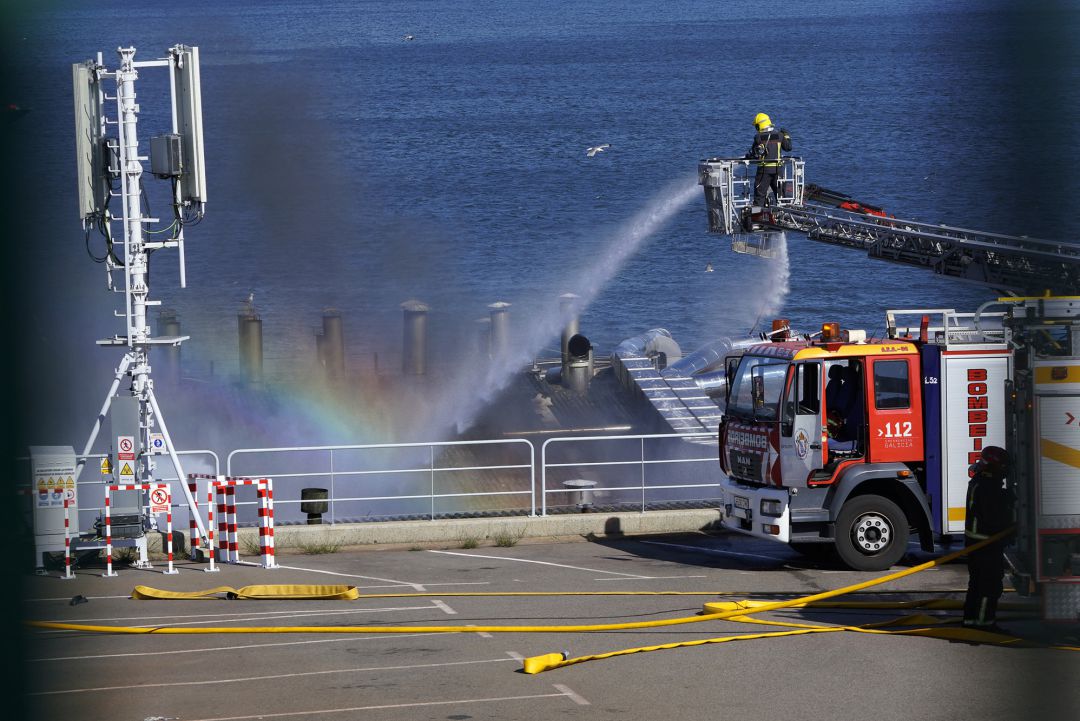 Incendio en las instalaciones de la empresa Jealsa, a 8 de mayo de 2021, en la parroquia de Abanqueiro, Boiro, A Coruña, Galicia (España). Incendio en las instalaciones de la empresa Jealsa, a 8 de mayo de 2021, en la parroquia de Abanqueiro, Boiro, A Coruña, Galicia (España).