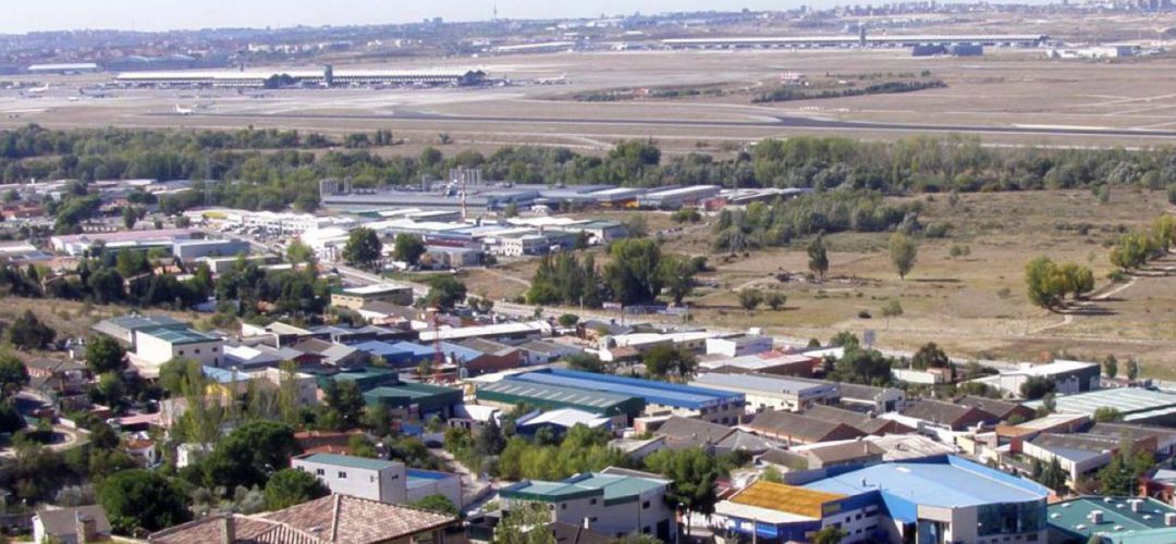 Imágen aérea de Paracuellos de Jarama y su polígono industrial, muy cerca del aeropuerto. Imágen aérea de Paracuellos de Jarama y su polígono industrial, muy cerca del aeropuerto.