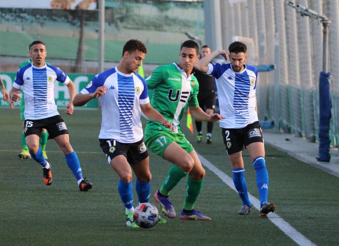 Imagen del partido entre Cornellà y Hércules en tierras catalanas Imagen del partido entre Cornellà y Hércules en tierras catalanas