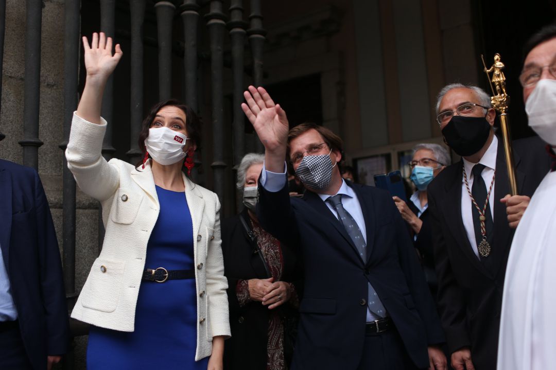 La presidenta de la Comunidad de Madrid, Isabel Díaz Ayuso; y el alcalde de Madrid, José Luis Martínez-Almeida La presidenta de la Comunidad de Madrid, Isabel Díaz Ayuso; y el alcalde de Madrid, José Luis Martínez-Almeida