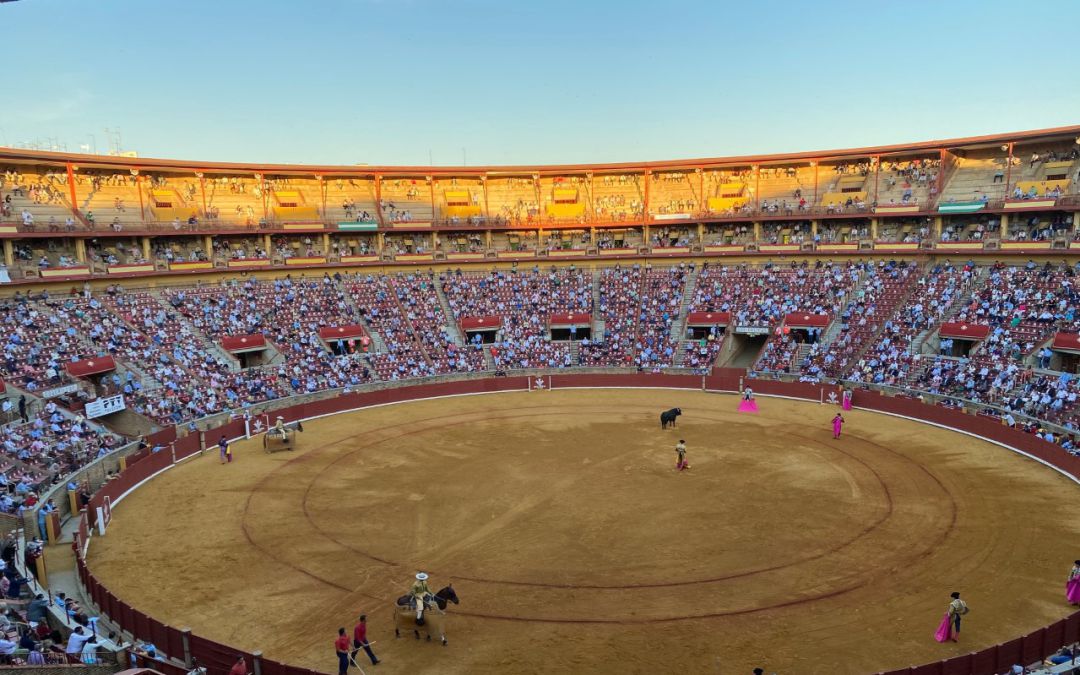 Corrida mixta del ciclo taurino. Corrida mixta del ciclo taurino.