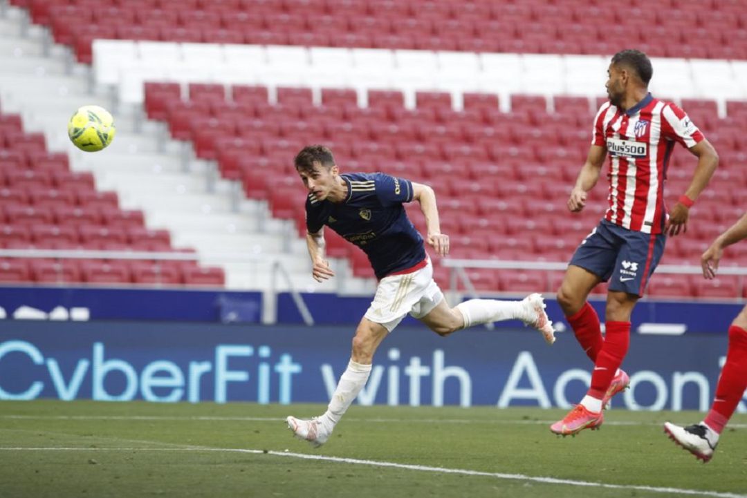 Budimir no faltó a su cita con el gol por tercera jornada consecutiva para adelantar a Osasuna en el Metropolitano Budimir no faltó a su cita con el gol por tercera jornada consecutiva para adelantar a Osasuna en el Metropolitano
