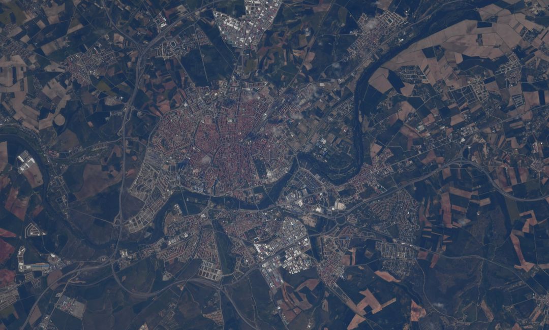 El astronauta ha compartido la instantánea de Salamanca en su perfil de Twitter. El astronauta ha compartido la instantánea de Salamanca en su perfil de Twitter.