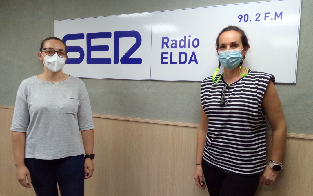 Verónica Juan (Izq.) y Cristina García (Dcha.), empleadas de AMFI Verónica Juan (Izq.) y Cristina García (Dcha.), empleadas de AMFI