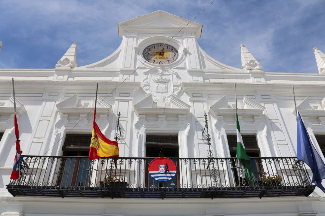 El Ayuntamiento de Cartaya decreta dos días de luto por la muerte del ex alcalde Juan Polo. El Ayuntamiento de Cartaya decreta dos días de luto por la muerte del ex alcalde Juan Polo.