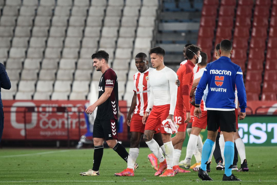 Brian Rodríguez no es feliz en el Almería. Brian Rodríguez no es feliz en el Almería.