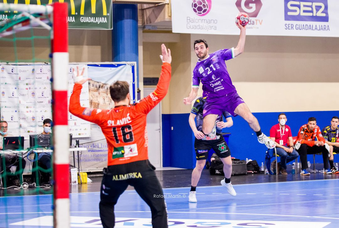 BM Guadalajara 30 Ademar León 26 BM Guadalajara 30 Ademar León 26