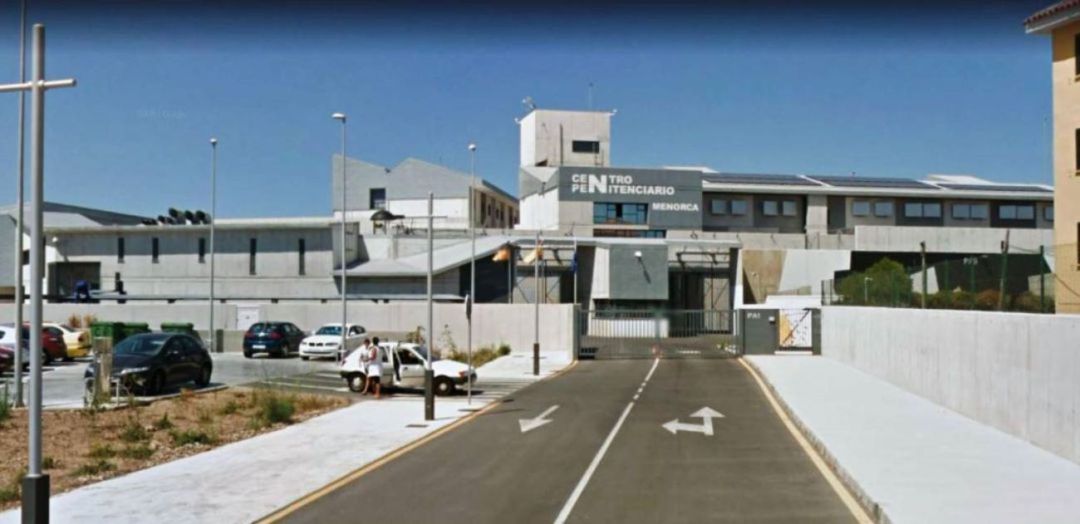 Els interns de la presó van ser els primers a rebre el vaccí de Janssen a Menorca. Els interns de la presó van ser els primers a rebre el vaccí de Janssen a Menorca.